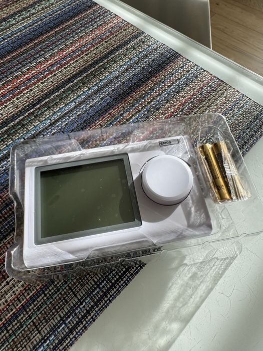 Emos p5604 przewodowy termostat pokojowy