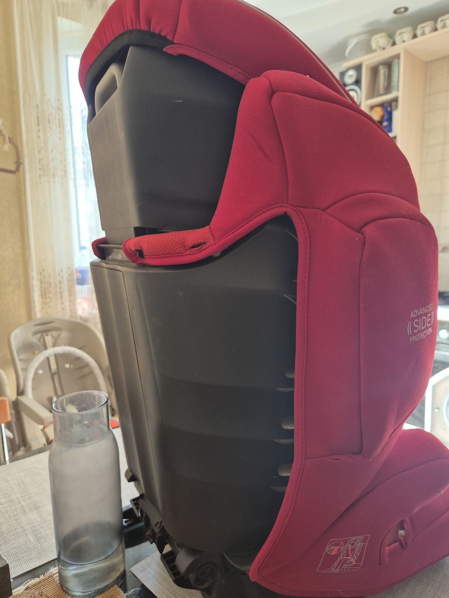 Автокрісло Recaro