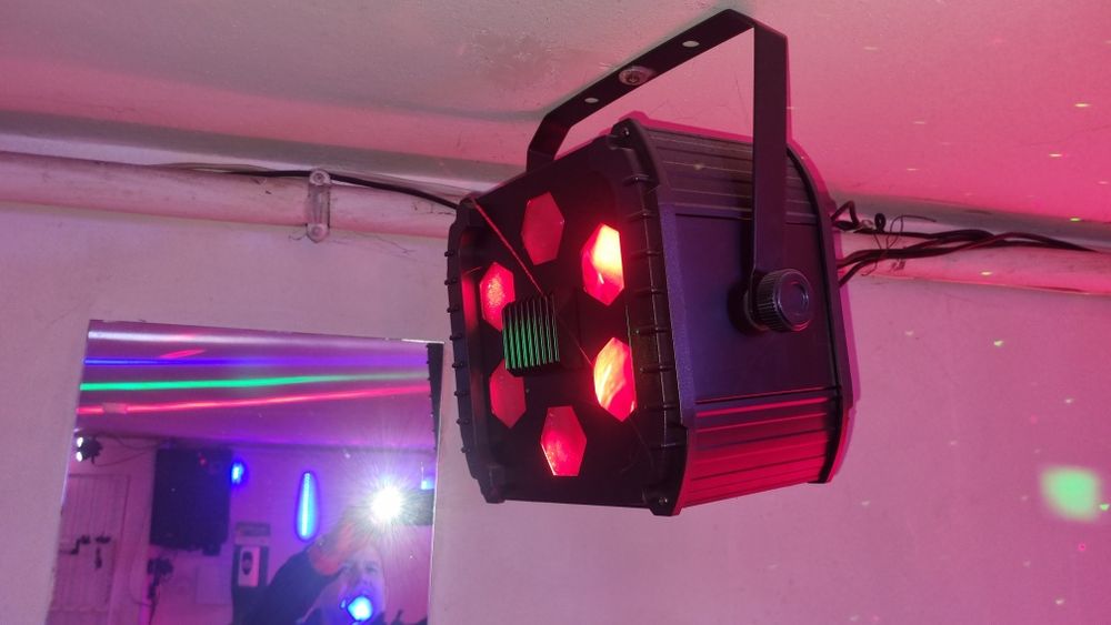 Sprzedam efekty dyskotekowe QUAD PHASE .