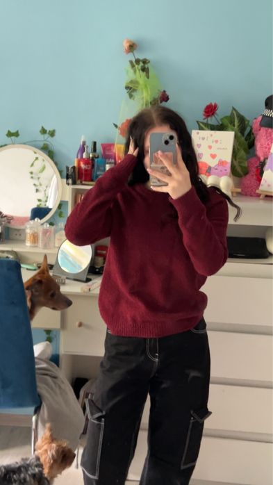 Czerwono bordowy sweter