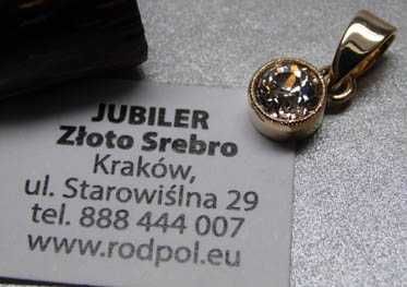 Delikatna złota zawieszka z diamentem brylant 0,63 ct. stary szlif.