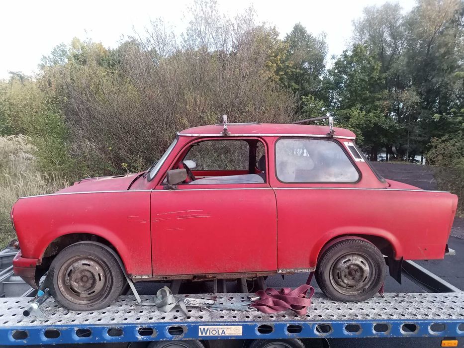 Trabant  polo sedan w Całości