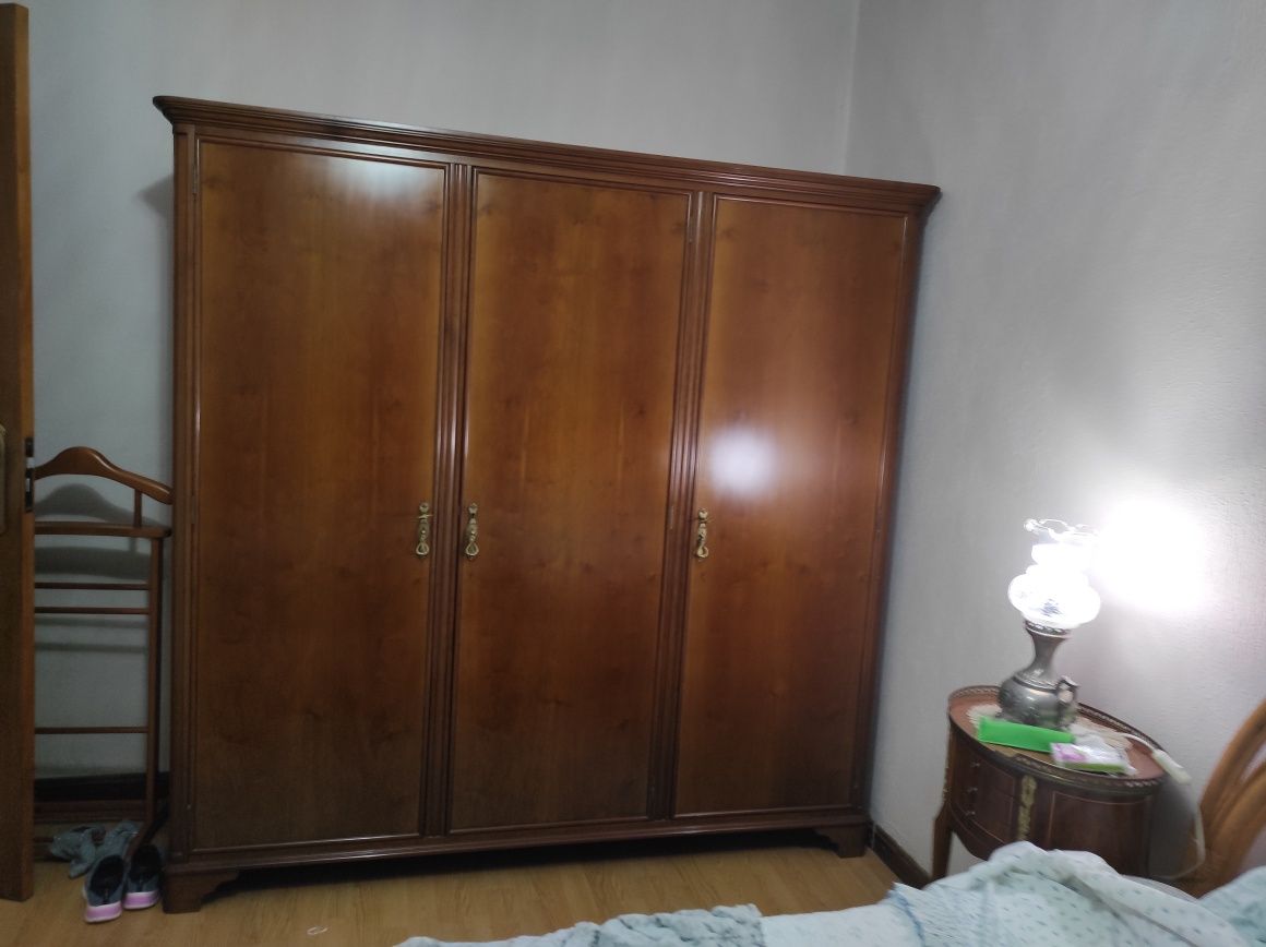 Móvel guarda roupa