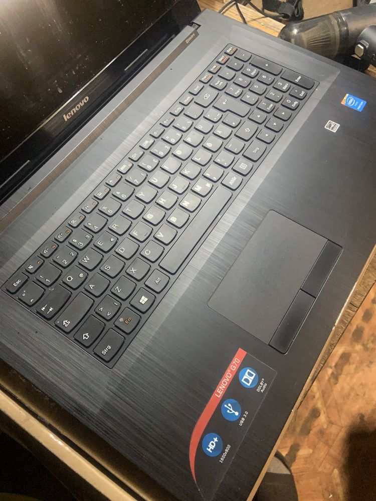 Laptop Lenovo G70-70 LCD-17.3” 12GB ram 1TB pamieci dysk.