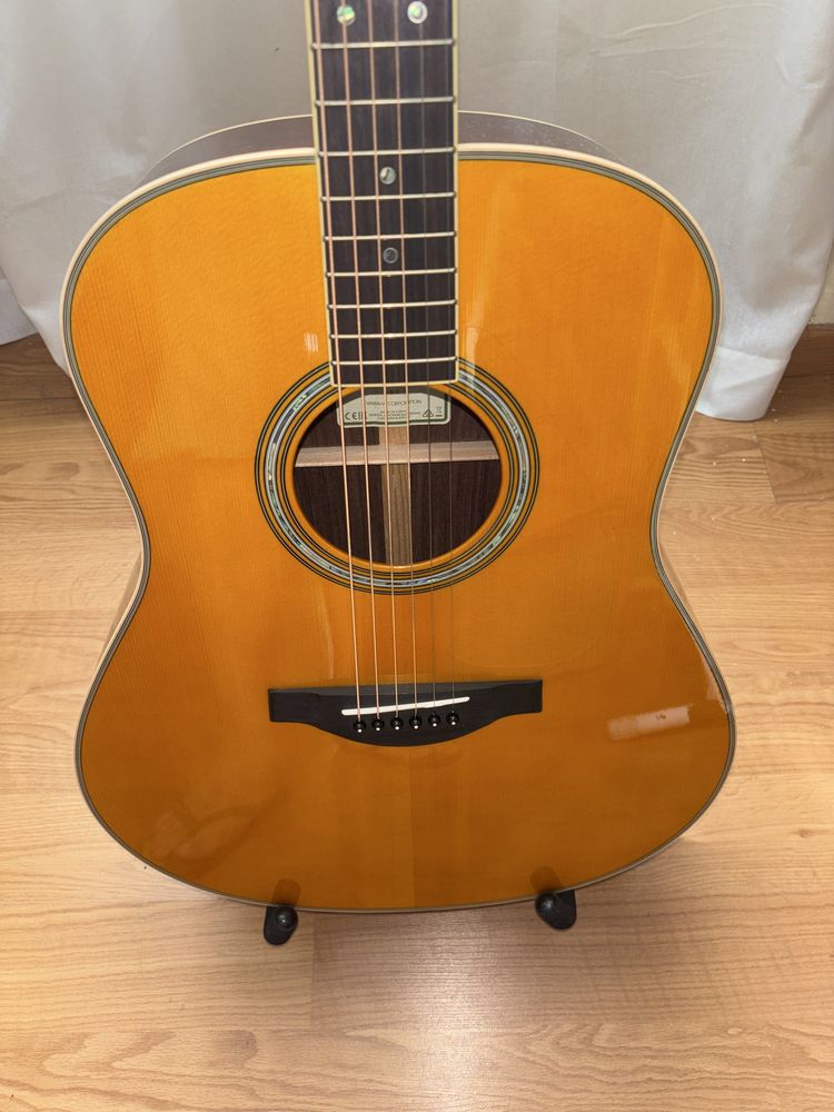 Guitarra Yamaha LL TA VT