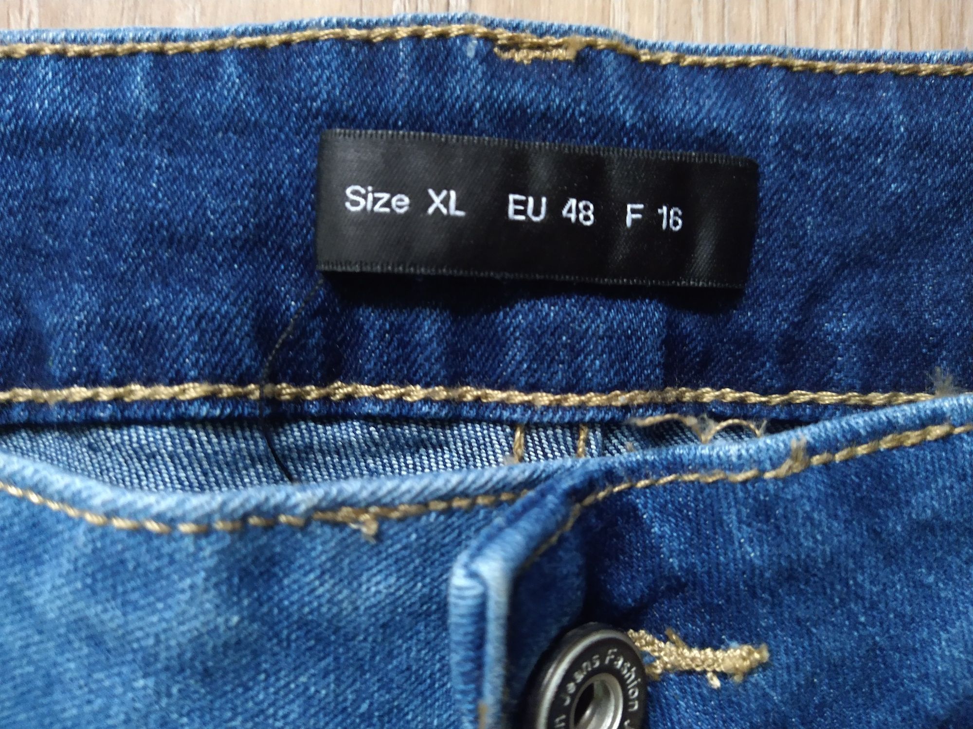 Spodnie jeans krótkie damskie XL