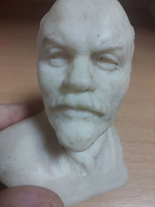 Статуєтка бюст камінь