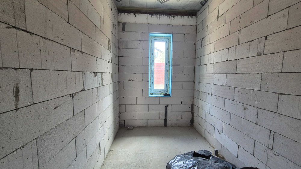 Одноповерховий будинок у Бучі з терасою та ділянкою 6 соток