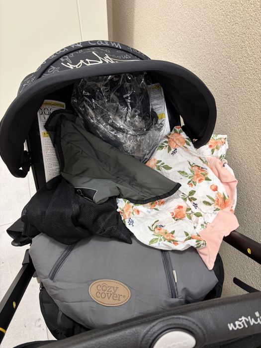 Doona Car Seat Vashtie Limited Edition