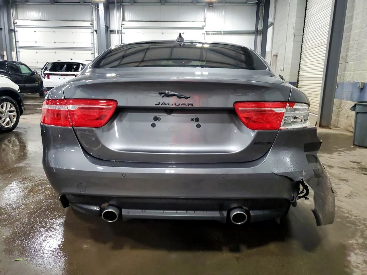 Jaguar XE 35t Prestige AWD 4x4 automat szyberdach- Posiadamy również inne modele