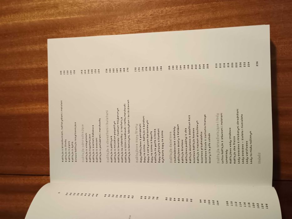 Zielone koktajle - 365 przepisów