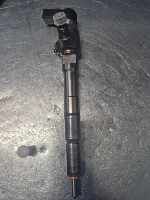 Wtryskiwacze 03L130277B