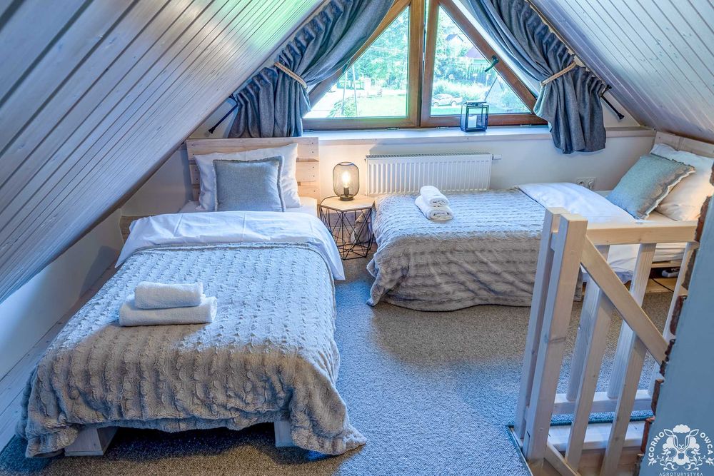 Noclegi z klimatem. Pokoje z łazienkami przy szlaku. Beskid Żywiecki.