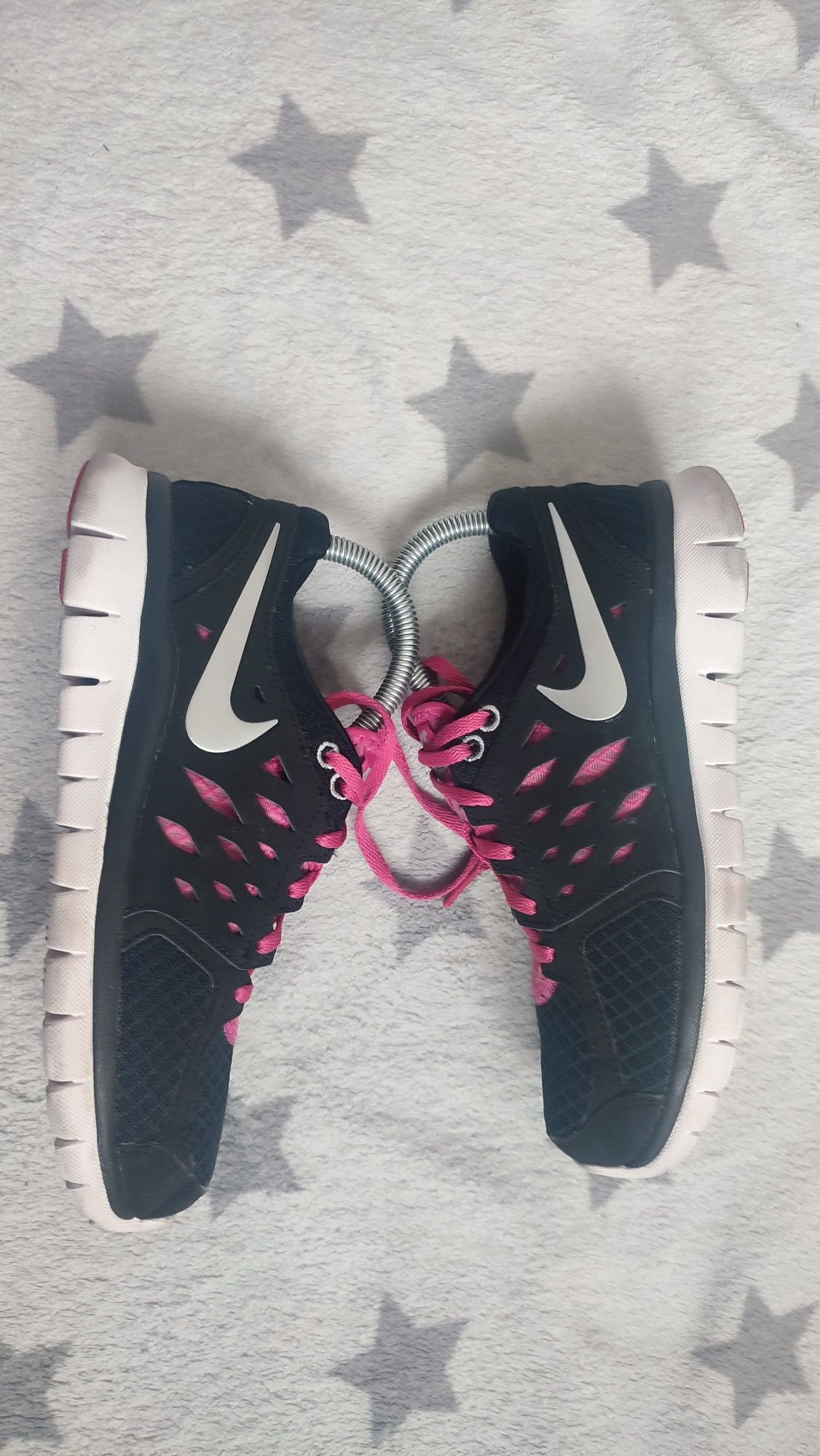 Nike Flex Run buty sportowe r.37,5