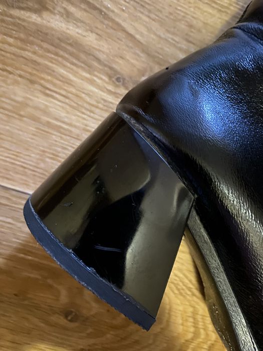 Ботінки лакові в гарному стані