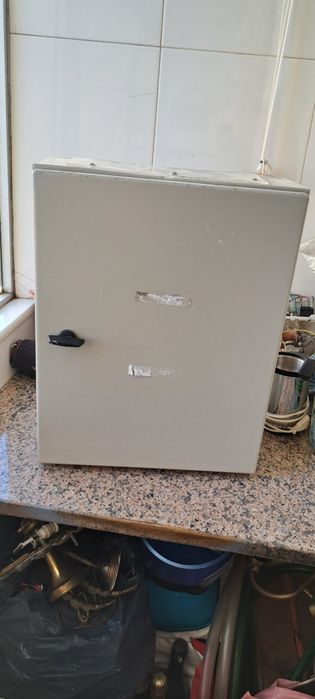 Vendo uma quadro eléctrico