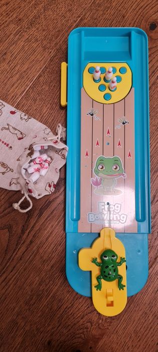 Міні боулінг жабка