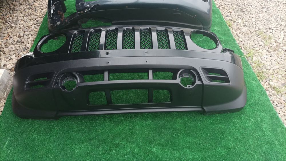 Передній бампер Jeep Patiot 2007-2017 68091523AA