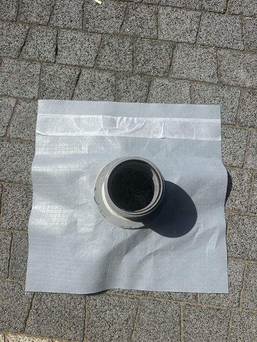 Szczelne przejście  przez membranę- CREATON, wentylacja