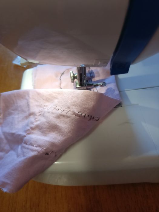 Máquina de costura IKEA