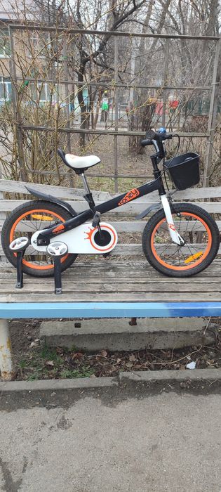 Дитячий велосипед Royal Baby