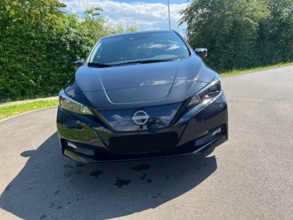 Nissan Leaf      2022