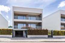 Moradia T4 para arrendamento