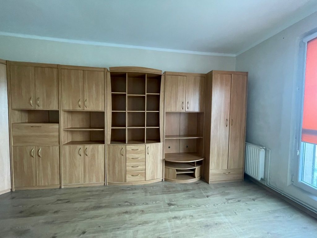 Pojemna i funkcjonalna meblościanka