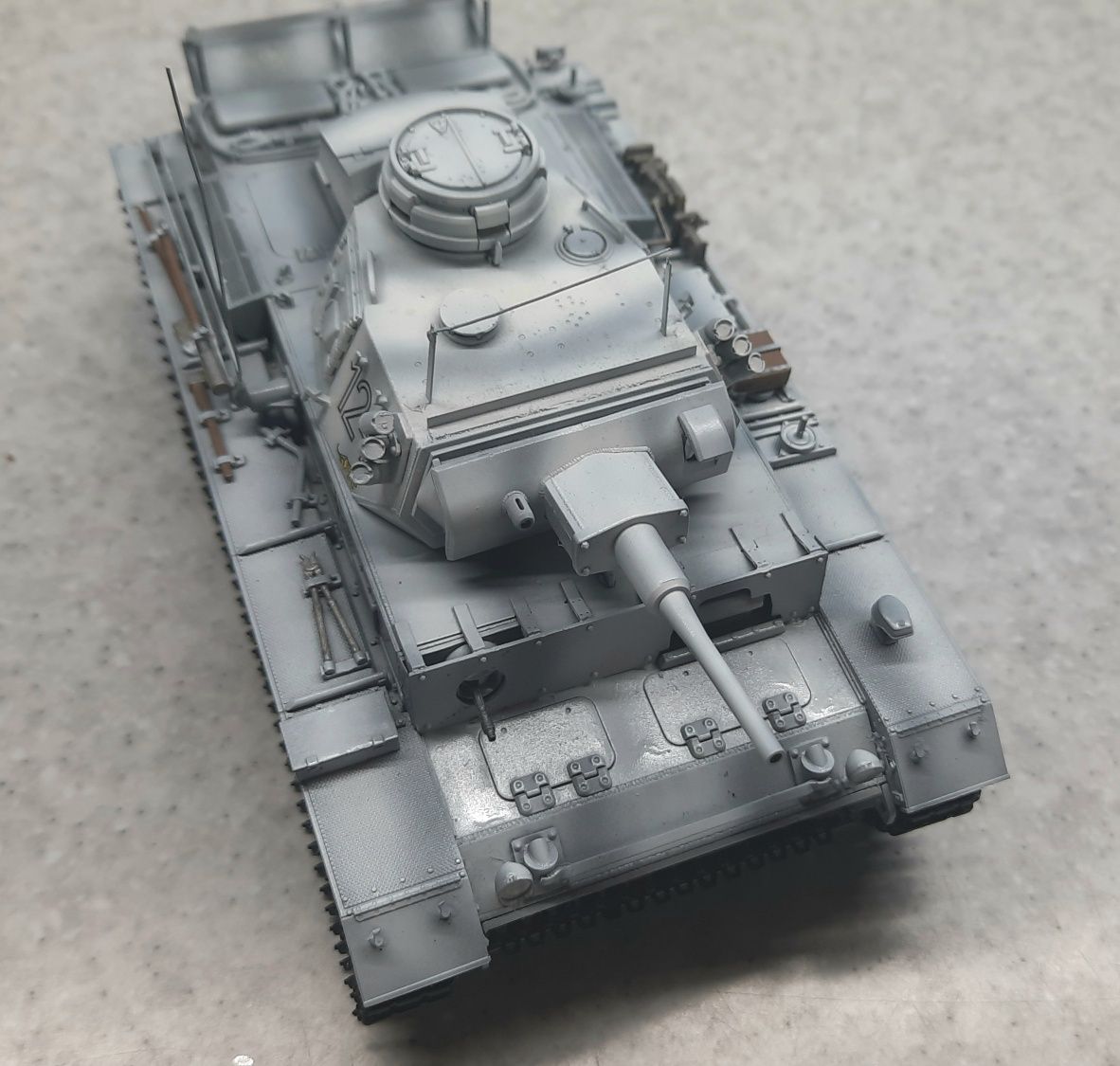 Модель танка Pz.Kpf.III Ausf.F масштаб 1:35