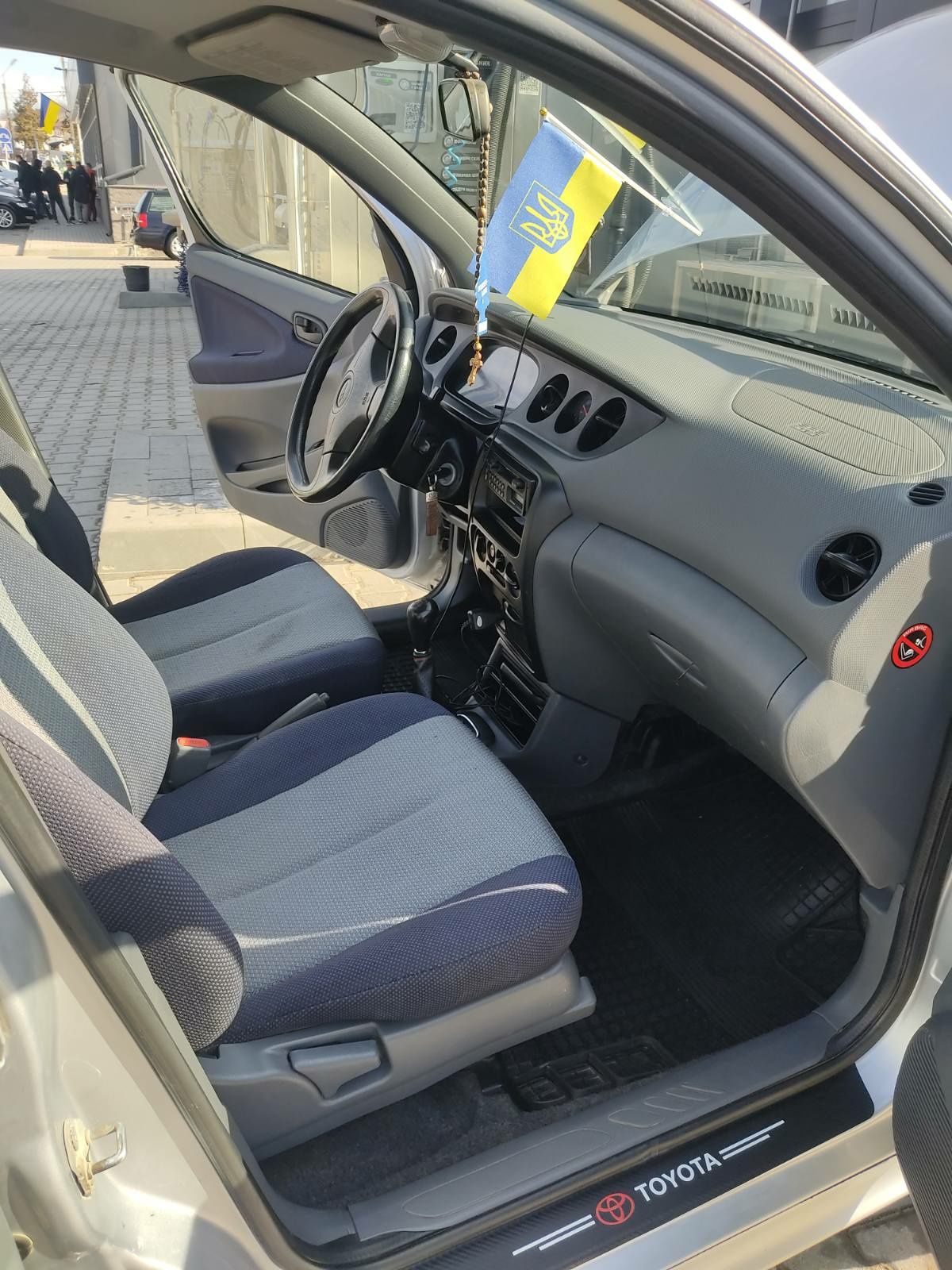 Продам легковий автомобіль