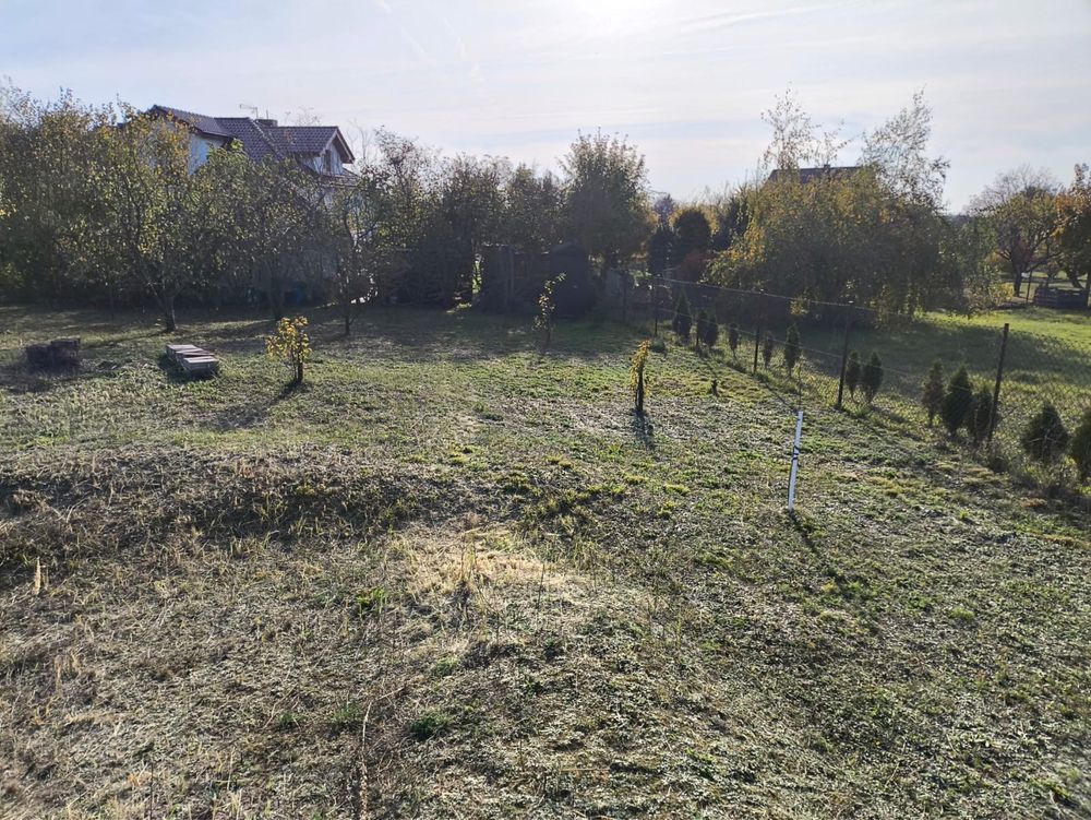 Sprzedam działkę budowlaną 1278 m2 ul. Maków Polnych w Bolechówku