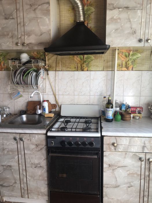 Продається дохкімнатна квартира без меблів ( в аренду не здається)