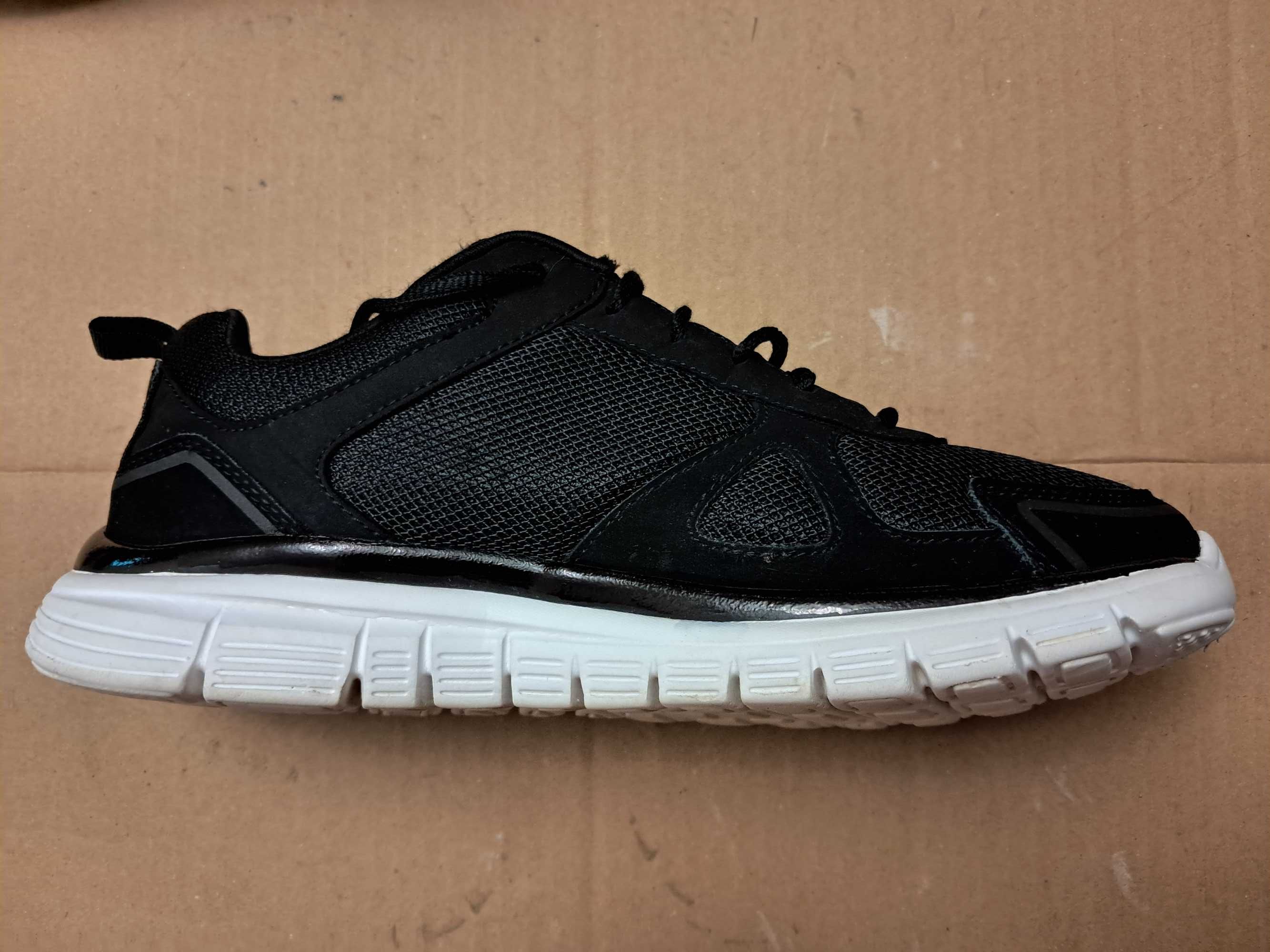 Кроссовки Skechers оригинал размер 41 стелька 27см