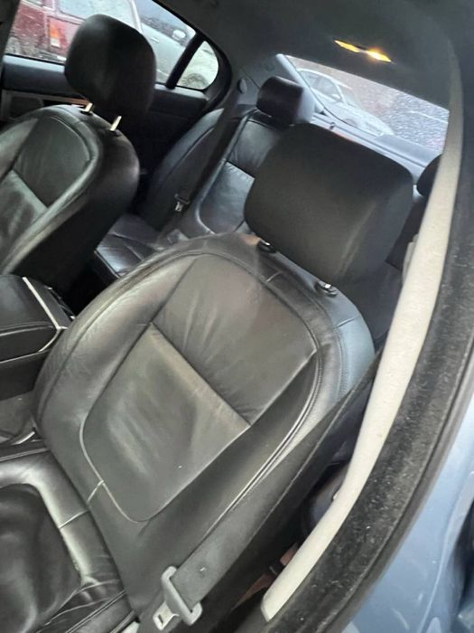 Продам терміново jaguar XF 3,0 148к пробігу