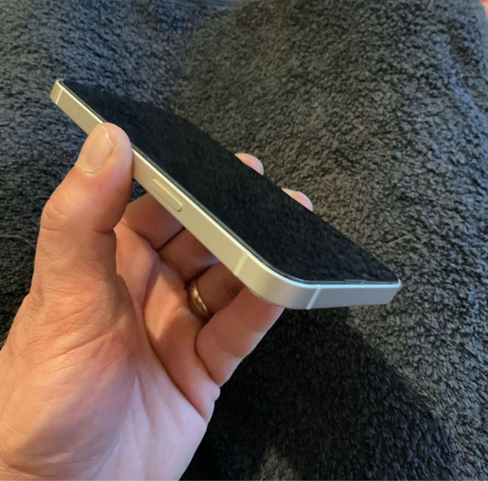 iPhone 13 - 128gb