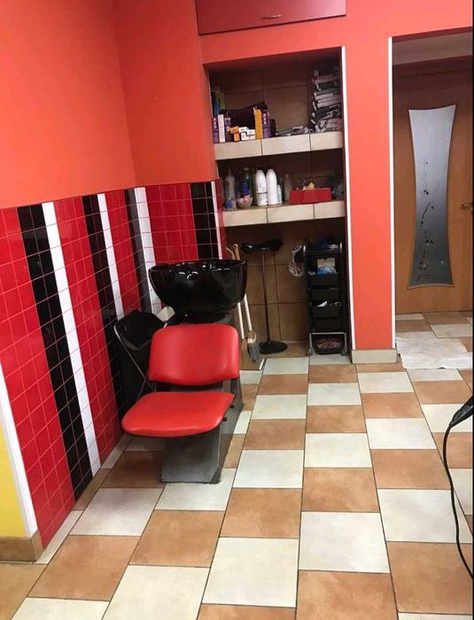 Продаж приміщення 88м2 1/10 м.Чернівці,Проспект