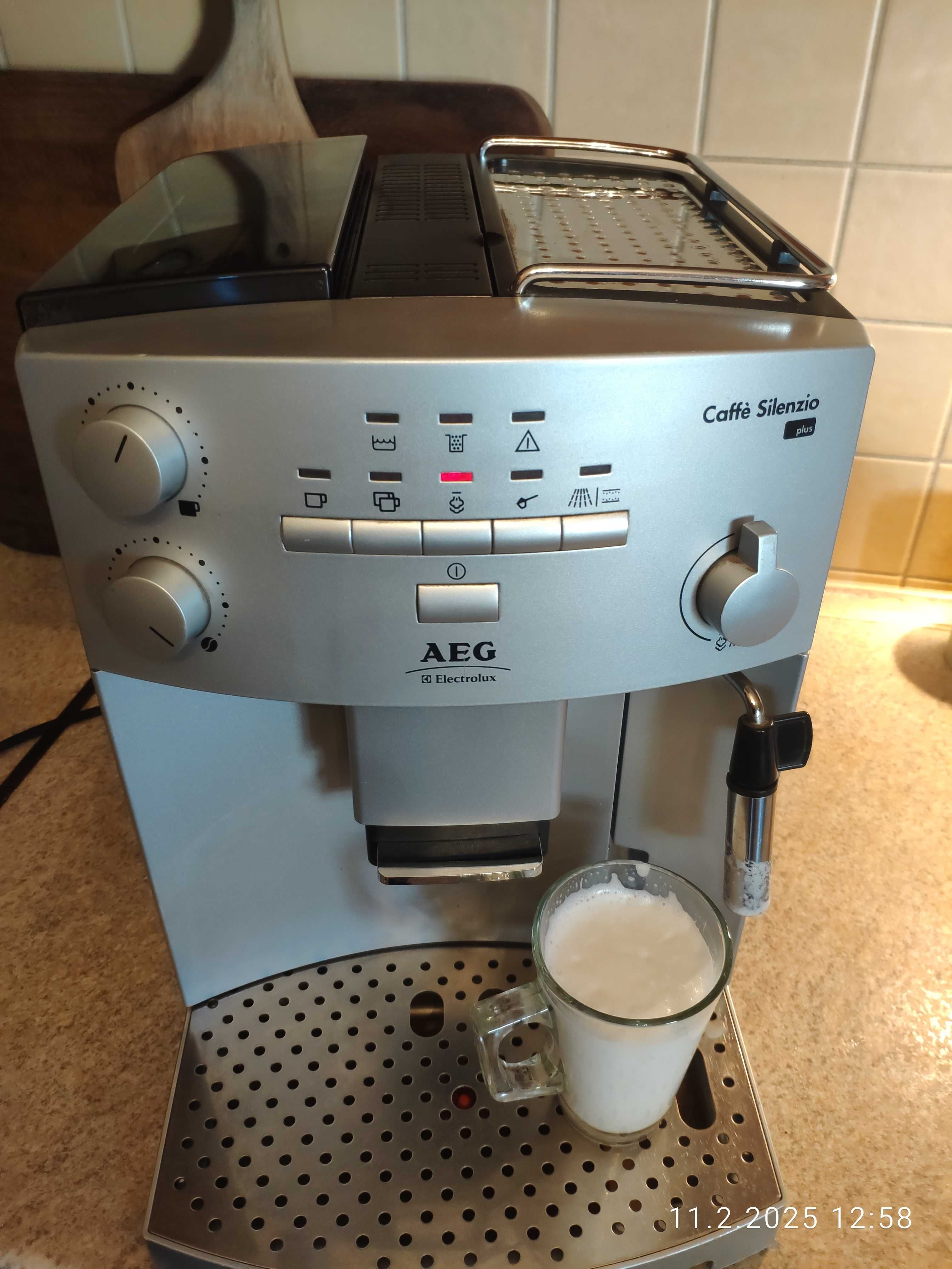 ekspres ciśnieniowy AEG/ Electrolux Caffe Silenzio, gratis wysyłka