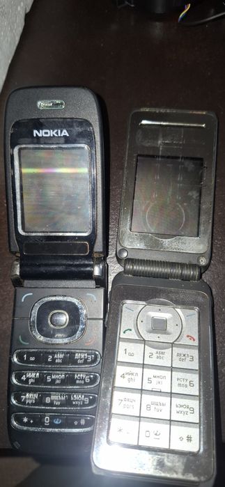 Телефоны, старенькие но рабочие