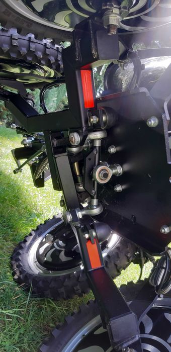 pojazd elektryczny napęd na 4 koła