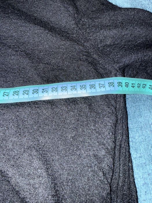 Мужской черный шерстяной гольф Hugo Boss