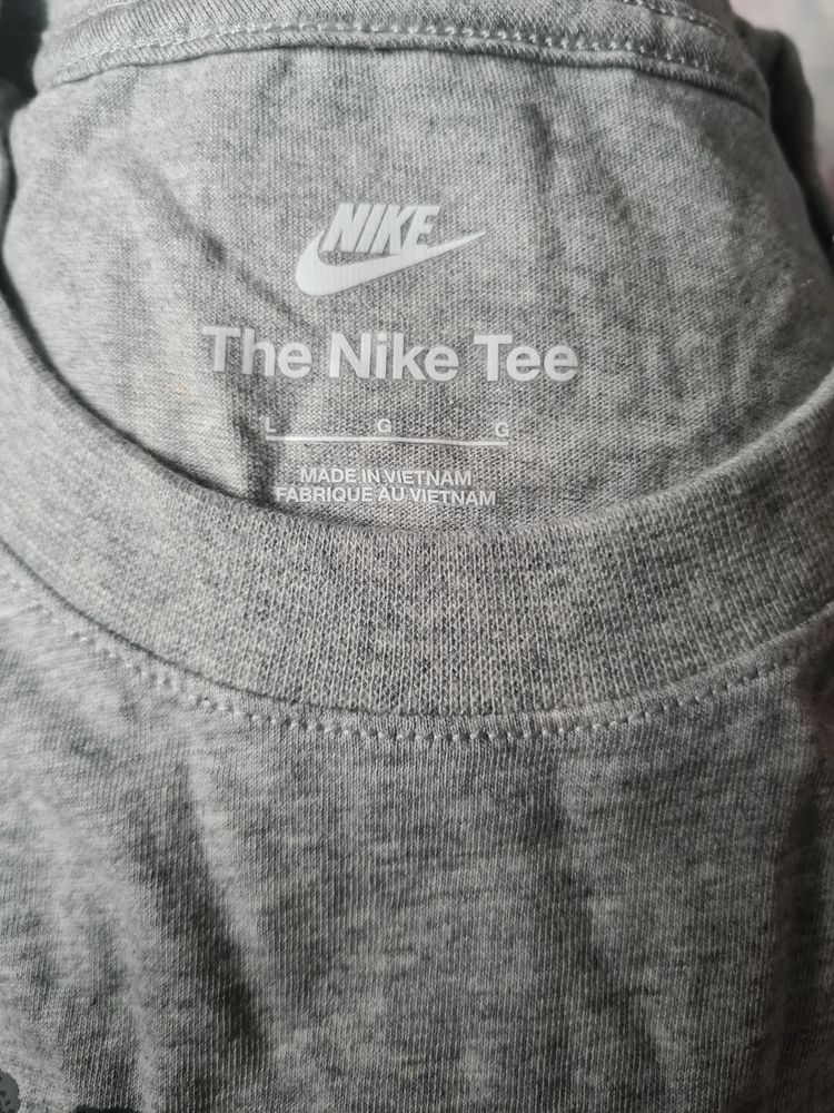 Чоловіча футболка Nike