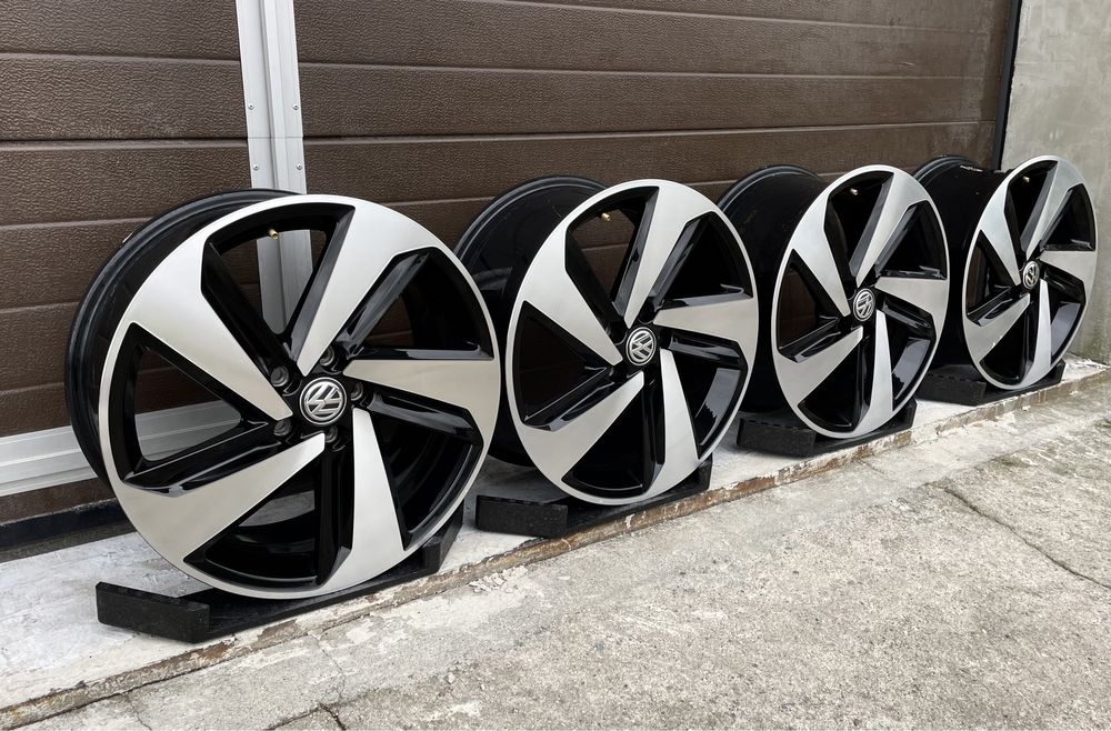 4x felgi aluminiowe 5x100 r17 et51 7,5J Alufelgi Oryginał VW GTI Rline