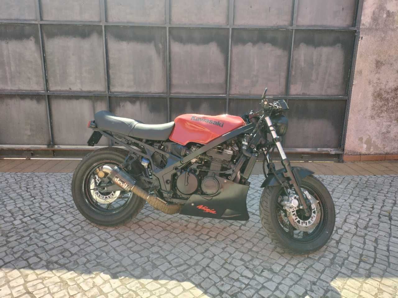 Kawasaki Ninja - Café Racer