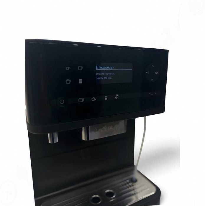 Miele / Міле Кавомашина CM 6350, автомат, сенсор, чорна
