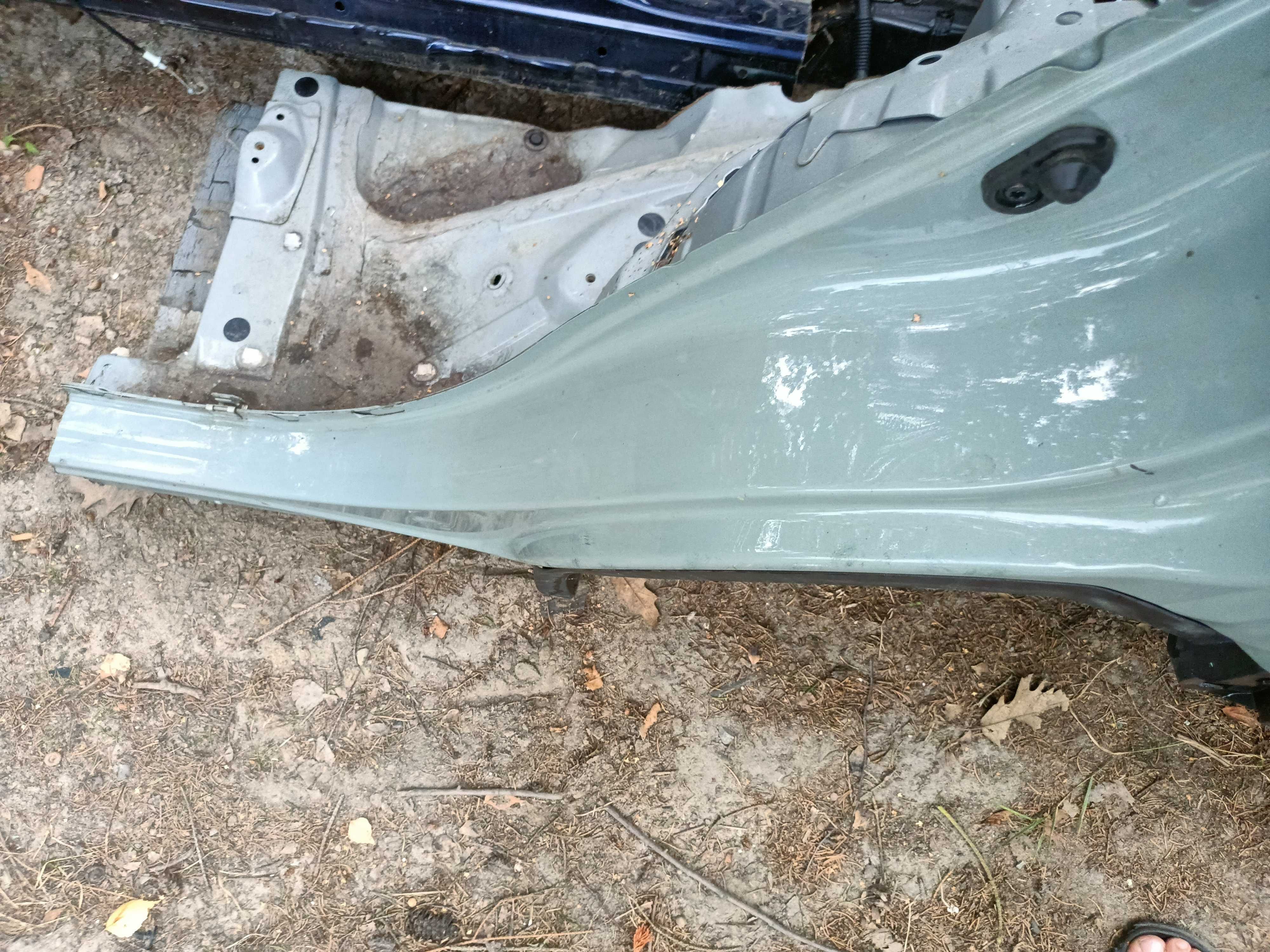Toyota RAV4 V ćwiartka lewa tył wysyłka transport