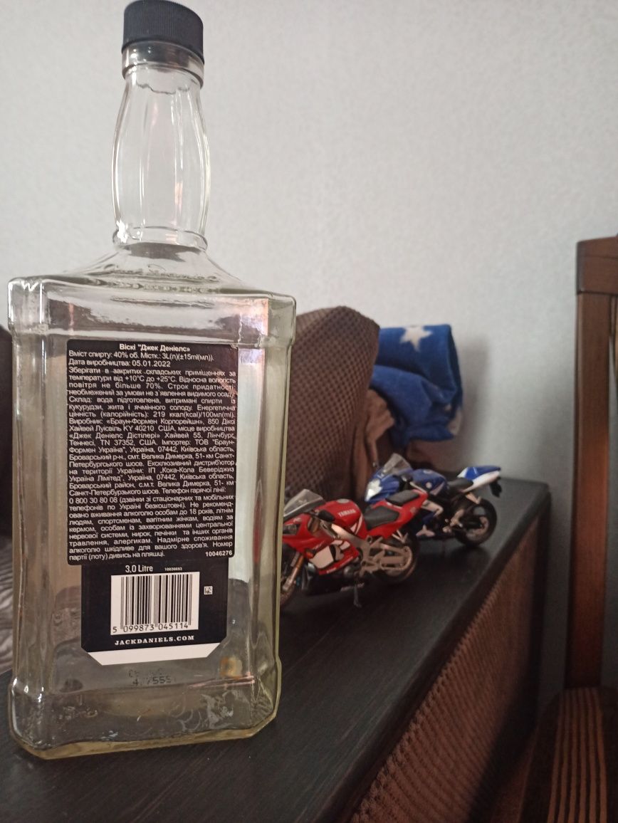 Jack daniels бутылка большая