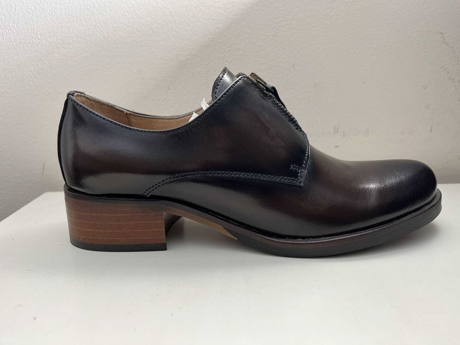 Sapato senhora com Fecho