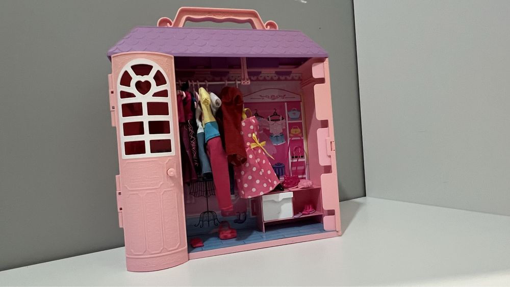 Barbie szafa w formie domku