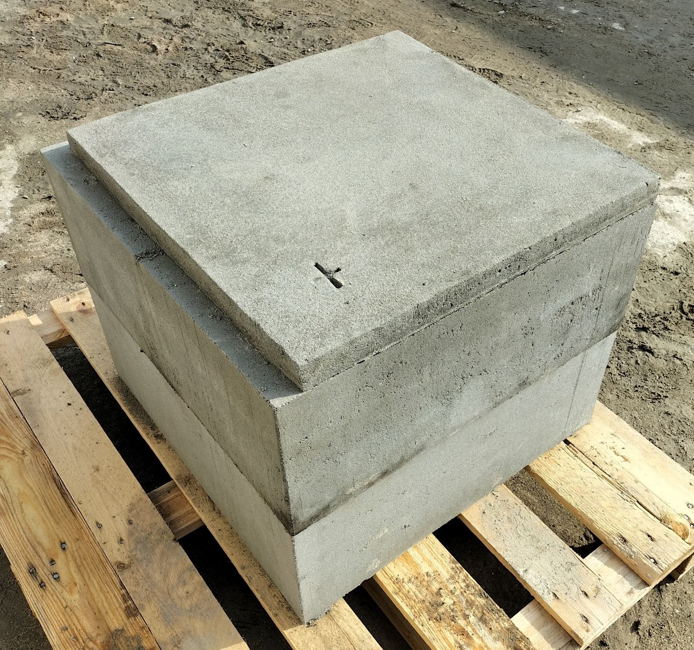 Betonowe grobowce urnowe nisze  PRODUCENT urny grobowiec
