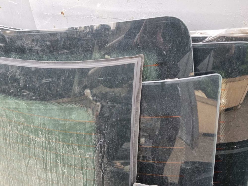 Заднее стекло для Mercedes W210(седан,уриверсал),W211